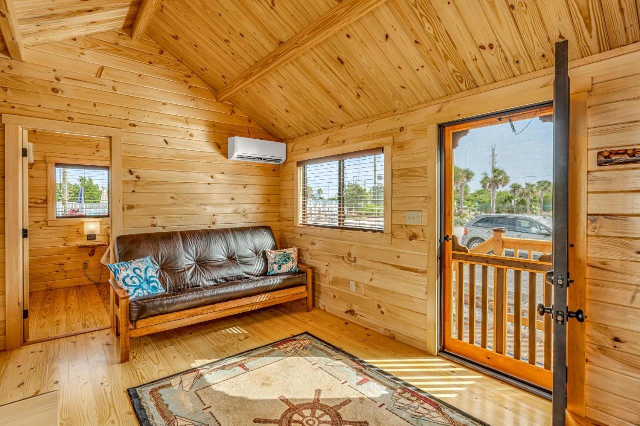 Cabins At Bonefish Bay Маратон Экстерьер фото