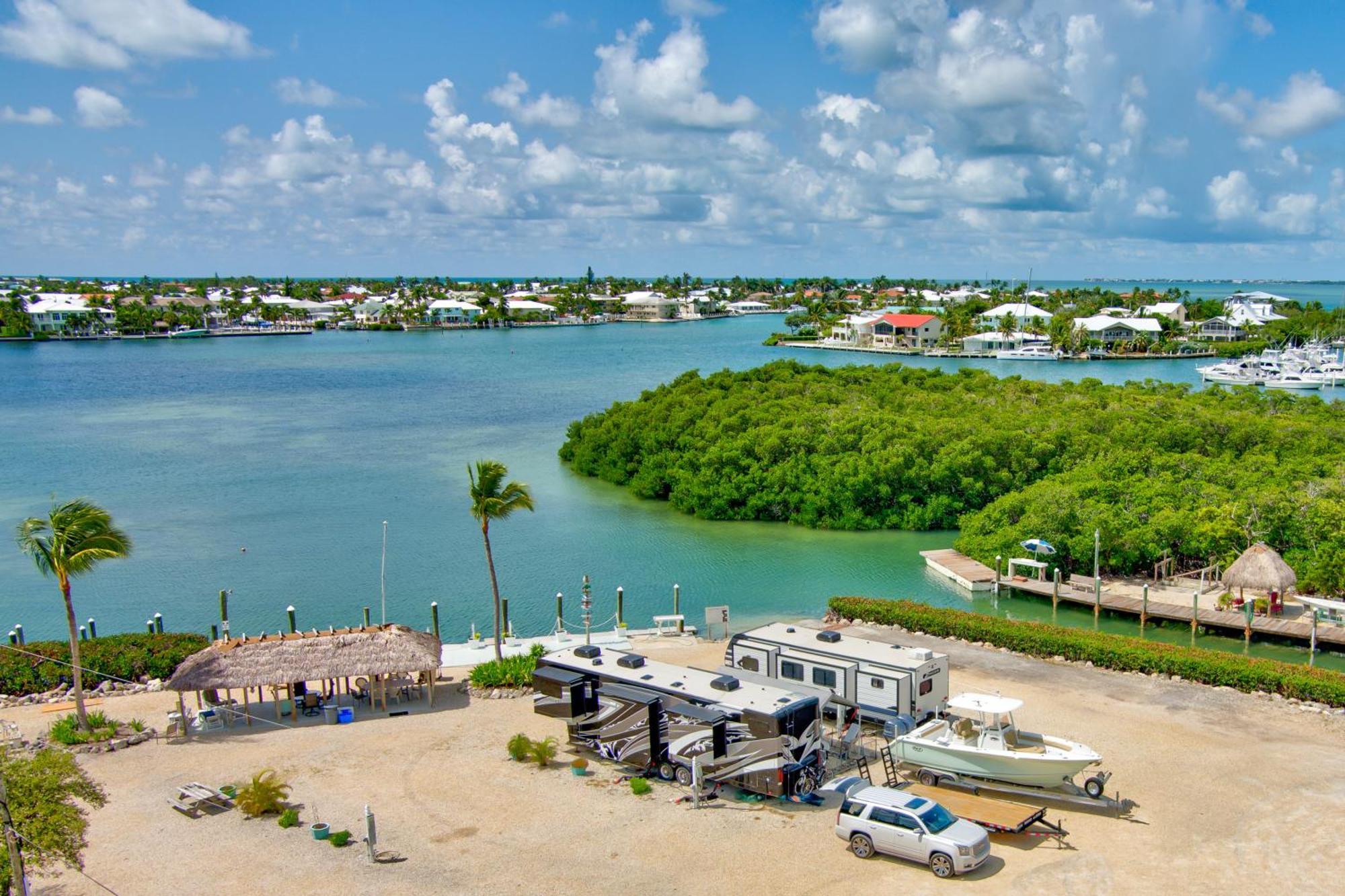 Cabins At Bonefish Bay Маратон Экстерьер фото