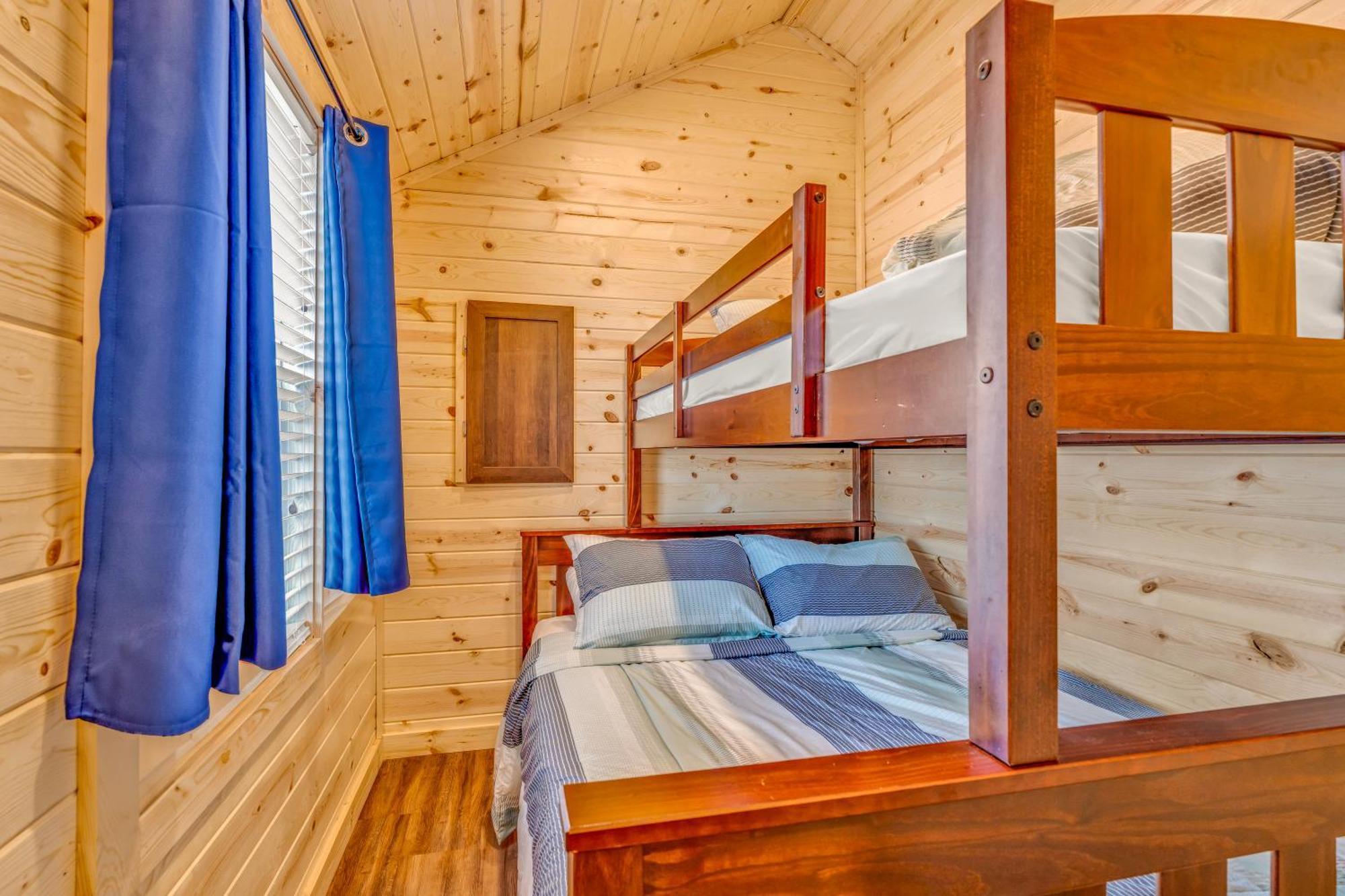 Cabins At Bonefish Bay Маратон Экстерьер фото